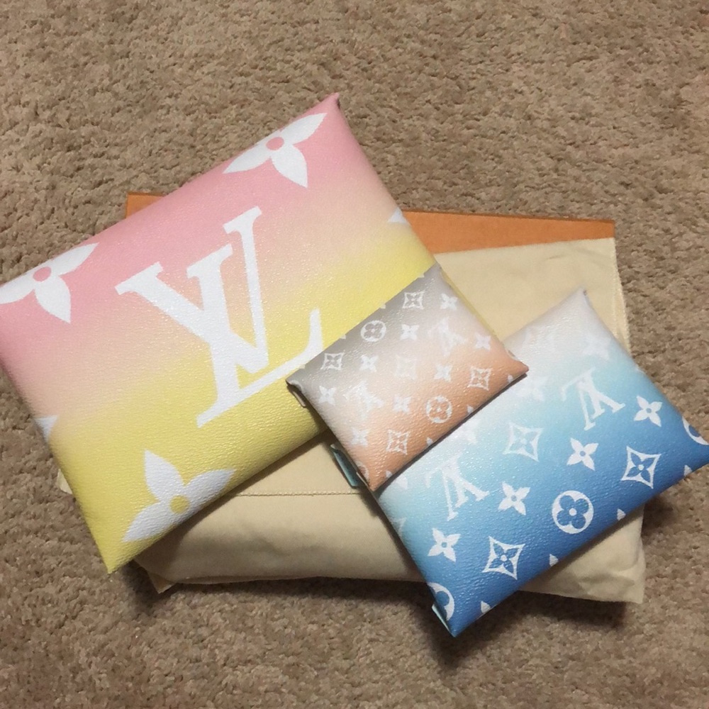 Louis Vuitton Tricolor Monogram Key & Card Holder Set - Picture 5 of 5